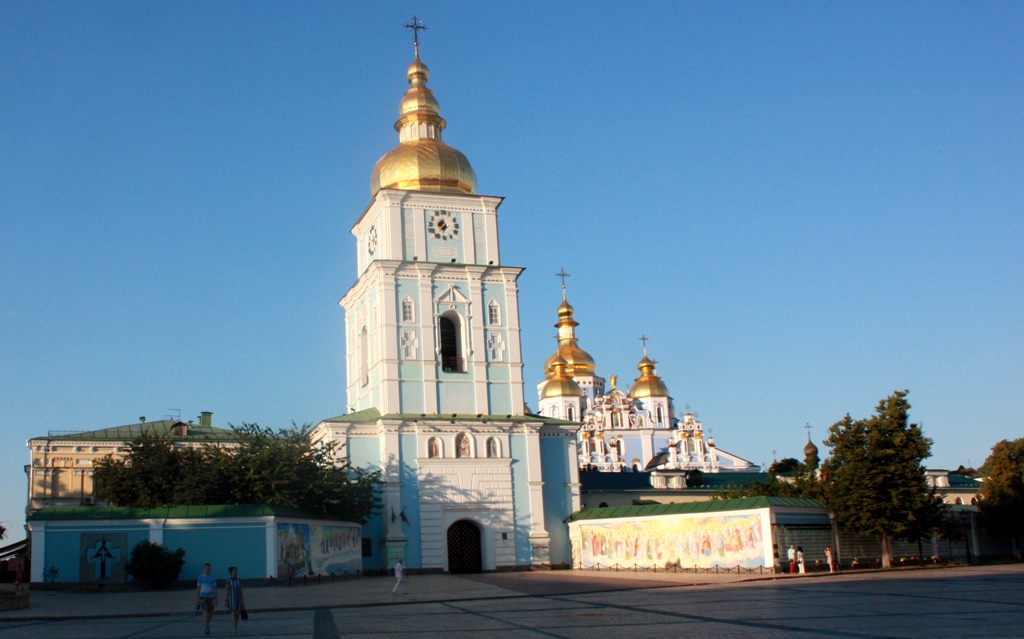 михайловский монастырь 