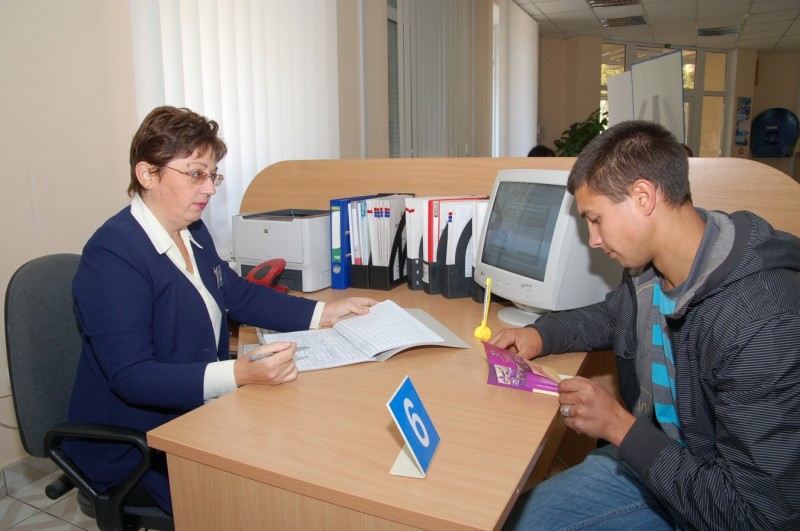 Как стать на учет в центр занятости в Киеве: инструкция