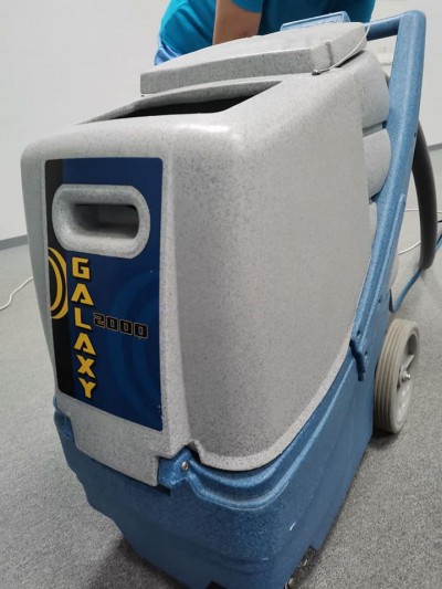 Професійне обладнання для хімчистки меблів та килимів Київ — Партнер Клін