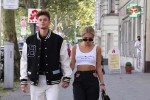 Streetstyle-образ: как создать идеальный повседневный лук с Dr Denim