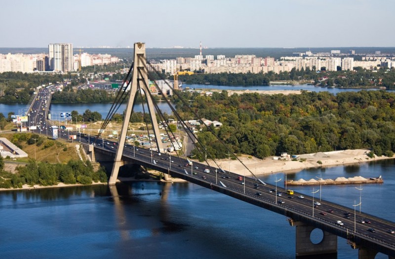 В Киеве переименовали Московский мост