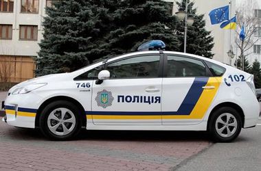 В Киеве «Форд» протаранил машину полиции