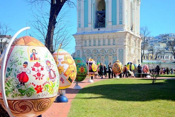 В Киеве приняли требования к проведению пасхальных праздников