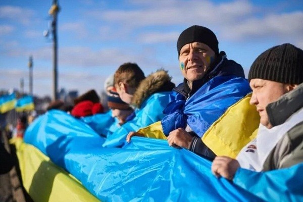 В День Соборности Украины на мосту Патона создадут «живую цепь»