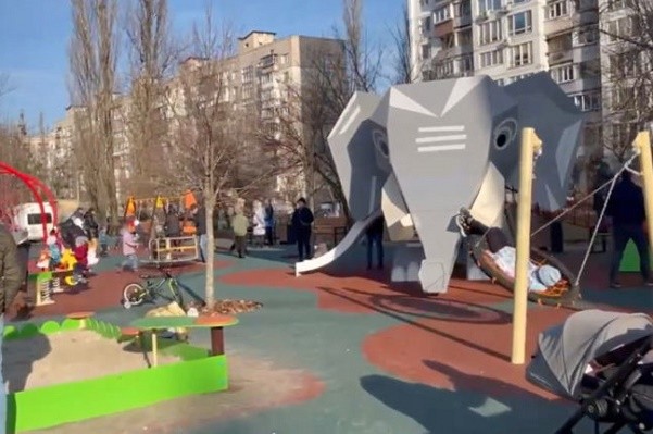 На Русановке появилась необычная детская площадка