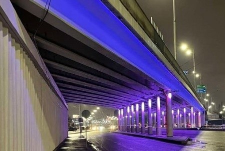 Новоконстантиновский мост украсили декоративной подсветкой