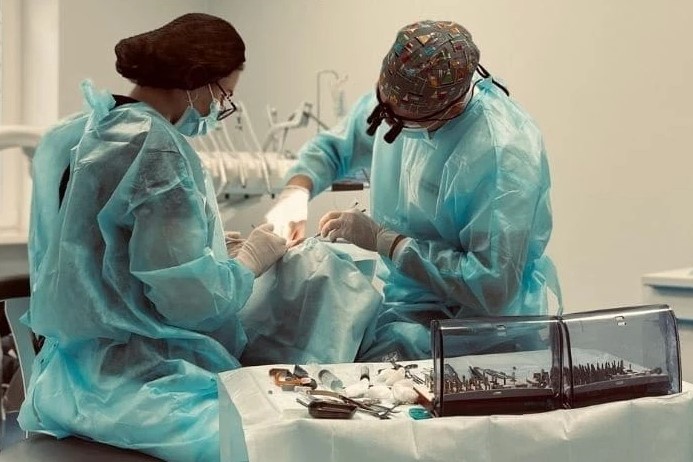 Імплантація зубів у Києві: європейська якість, українська ціна