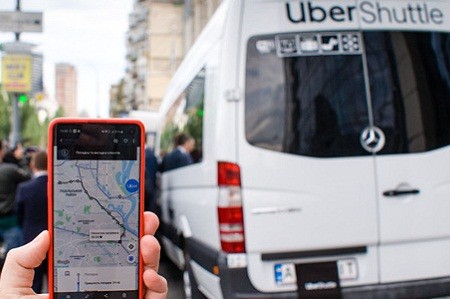 От Позняков к Политеху: к Киеве запустили новый маршрут Uber Shuttle