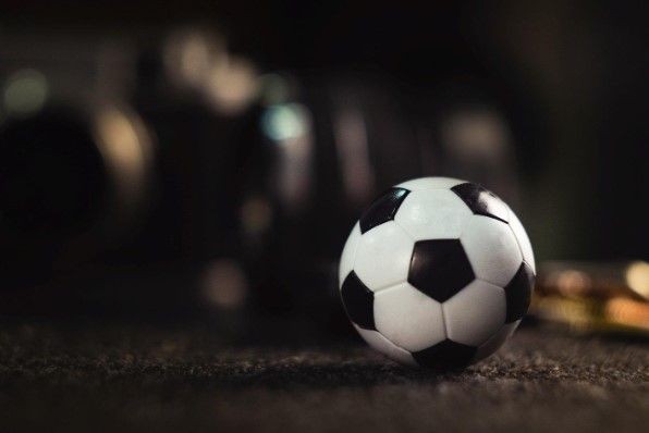 Где смотреть прямые трансляции футбола в Украине в 2022 году: обзор вещателей