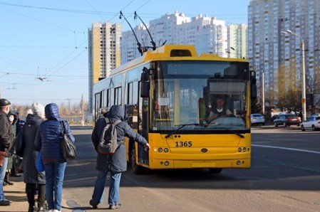 В локдаун киевляне стали меньше пользоваться общественным транспортом