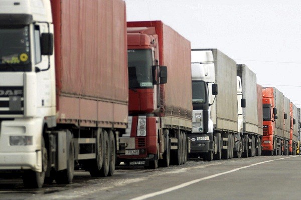 В Киев перестанут пускать грузовые автомобили в час пик