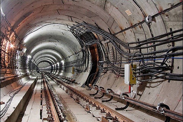 Мэр Киева назвал срок открытия метро на Виноградарь