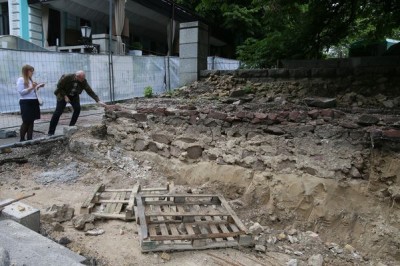 В центре Киева раскопали фундамент дворца князя Владимира