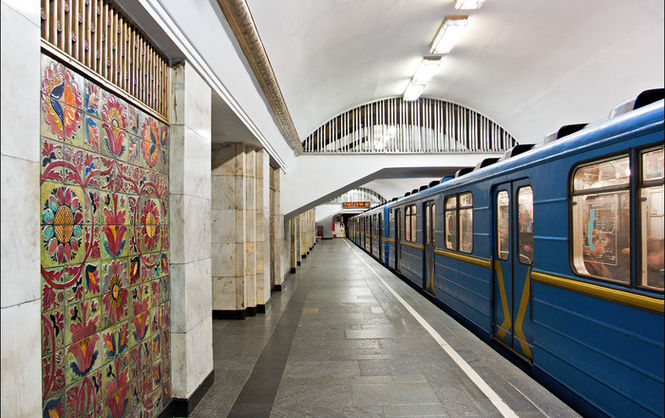 Станция метро Крещатик Киев