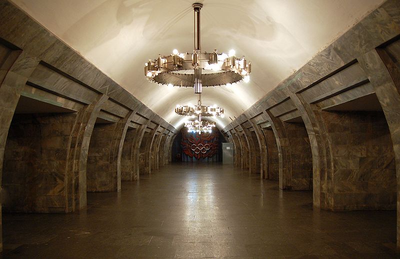 Станция метро Олимпийская Киев