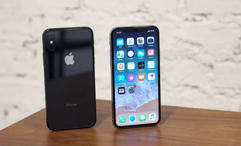 iPhone X