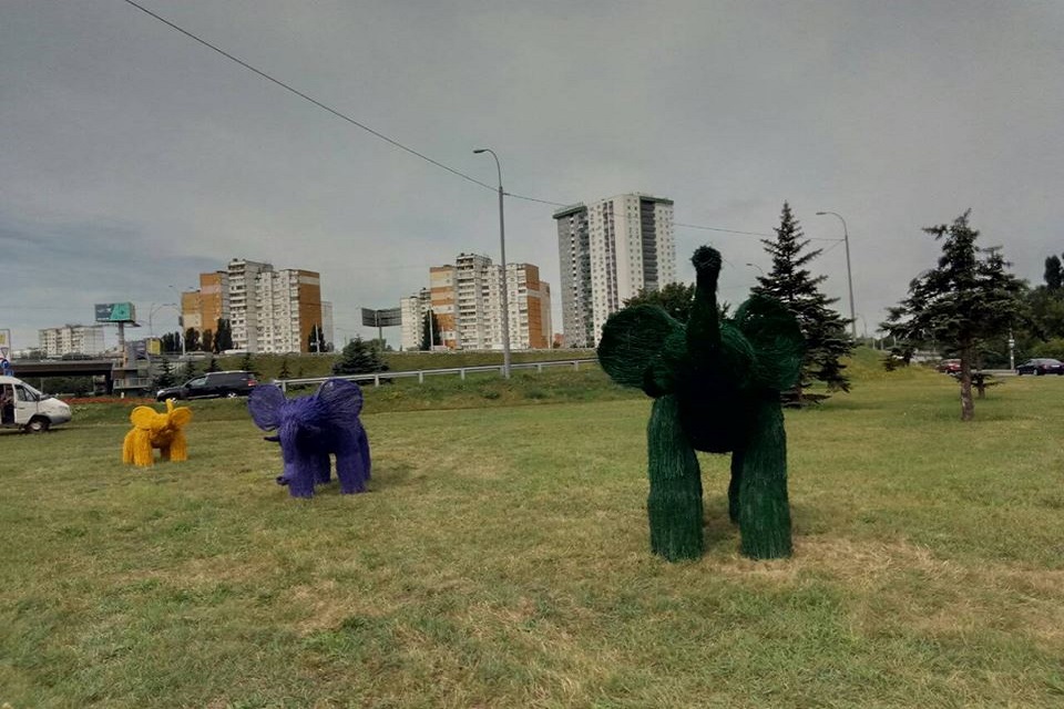 Слоны на Одесской площади
